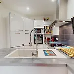 La Du Rocher Villa *
