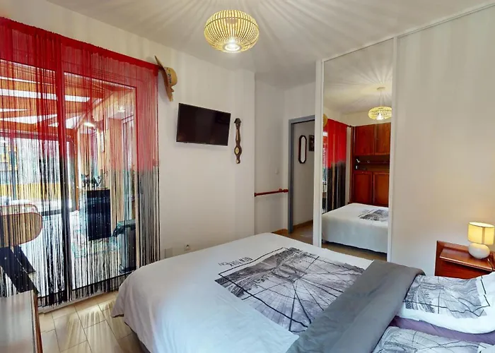 ヴィラ La Du Rocher